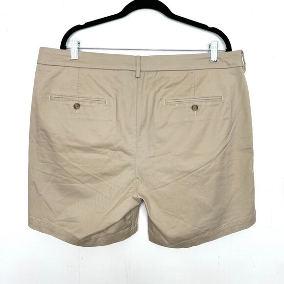 Express 6" Inseam Shorts Beige Flat Front Casual 38 Waist - Picture 3 of 5
